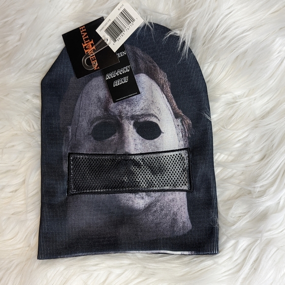 SOLD Halloween II ☆ NWT Michael Myers Beanie Hat Rolldown Mask Horror Movie - Picture 2 of 4